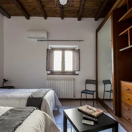 La Casa Del Moro